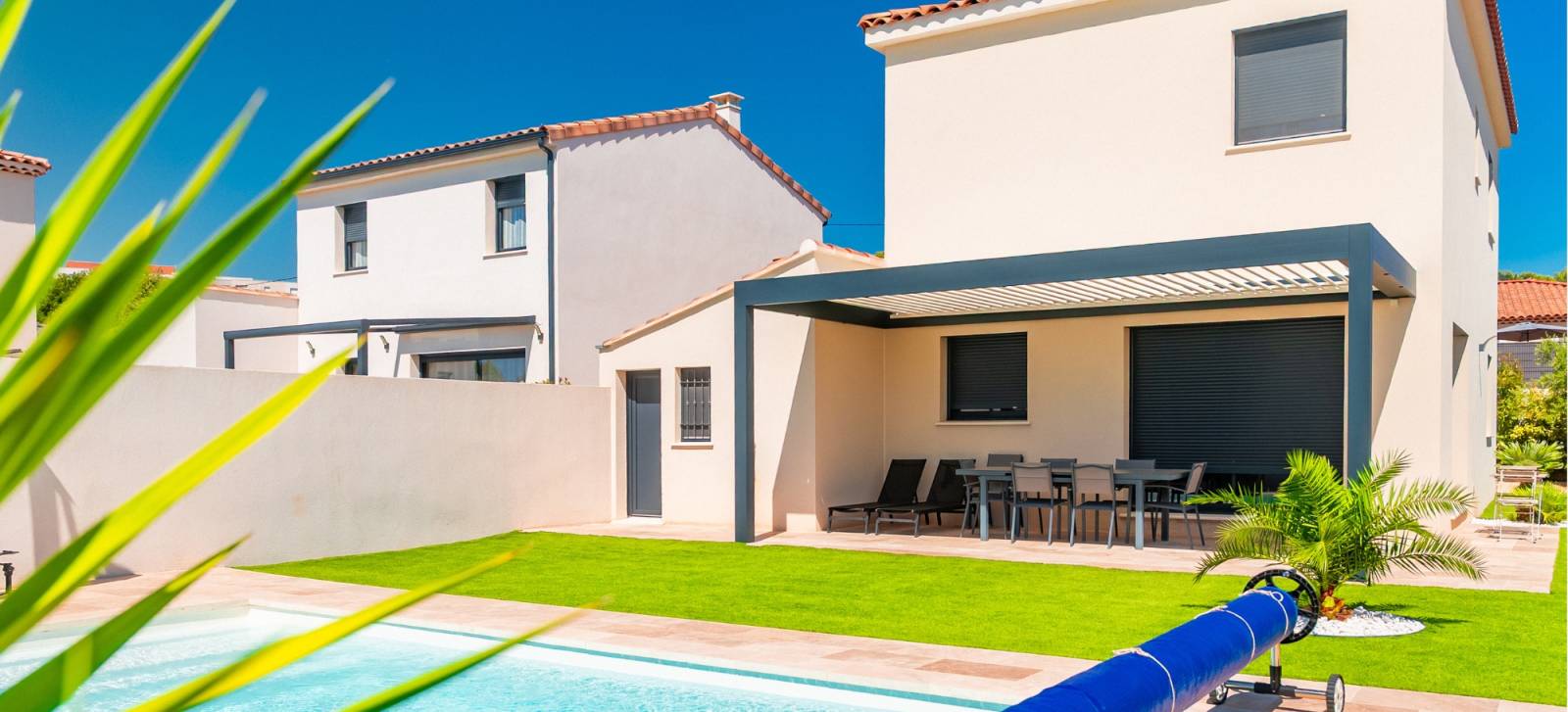 pergola grise lançon de provence