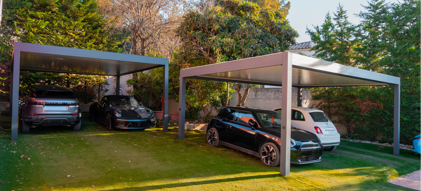 abris de voiture dans jardin marseille