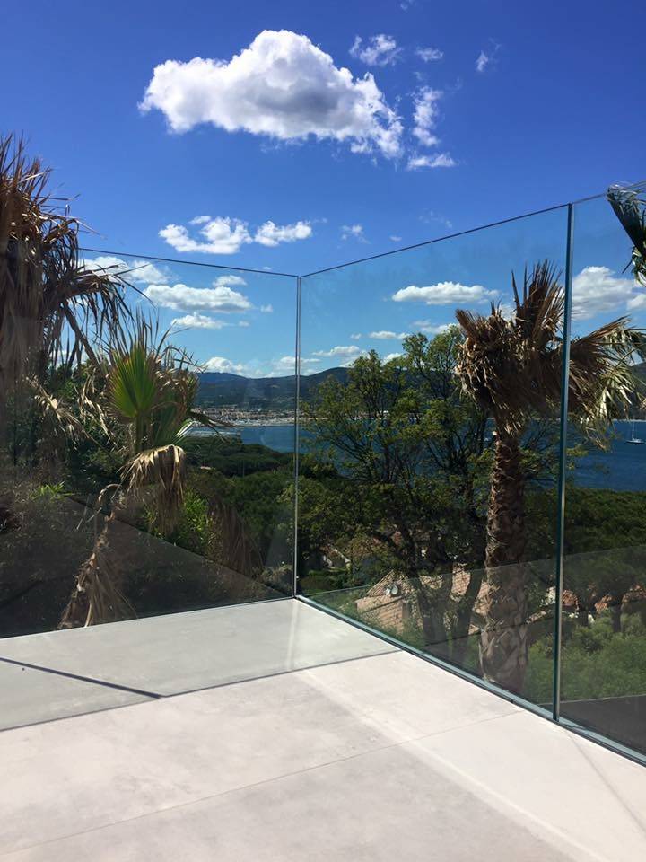 Choisissez la pose de garde-corps idéale à Cassis avec Cauchi Design !