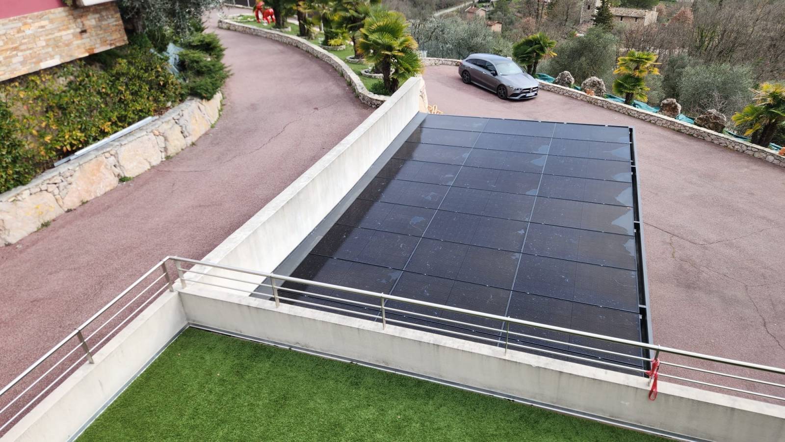 Panneau photovoltaïque pour abri voiture Pélissanne