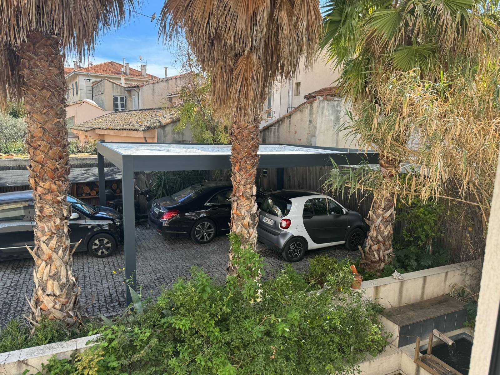 abriter mes voitures dans mon jardin à plan de cuques