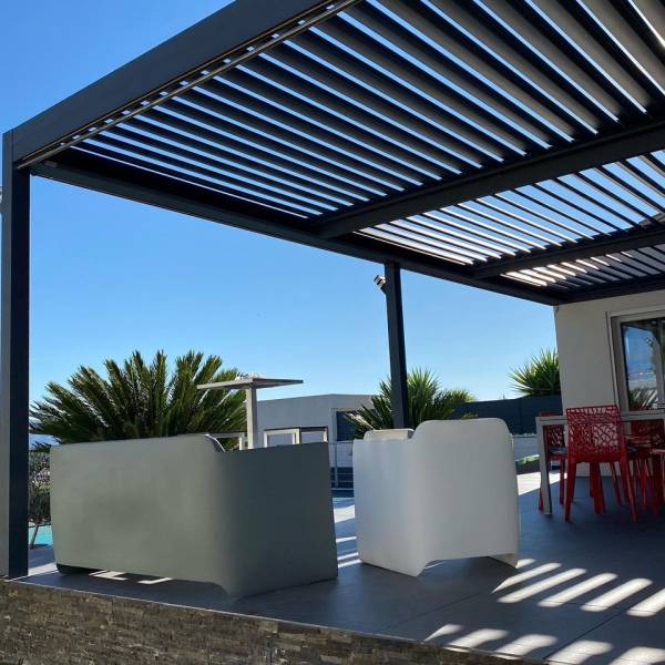 Revente de pergola bioclimatique 