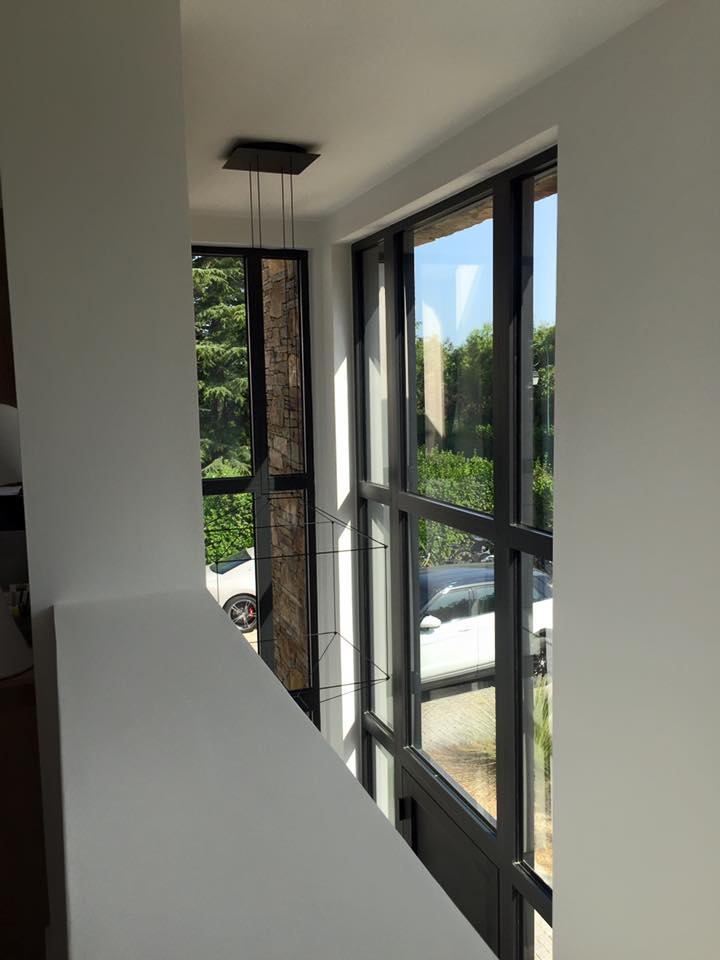 Fourniture et pose de menuiseries à Marseille 13008