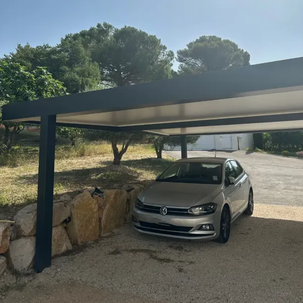 INSTALLATION D’UN CARPORT CAUCHI DESIGN À CUERS