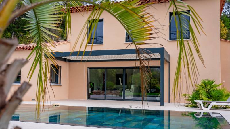 Comment installer ma pergola Belcodène