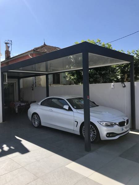 Comment un carport en aluminium peut-il protéger votre véhicule à Carnoux ?