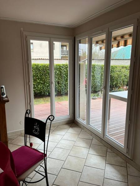 Spécialiste de la vente et pose de fenêtres sur mesure à Saint Bonnet de Mure Multibaie