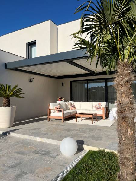 Pergola en gris 7016