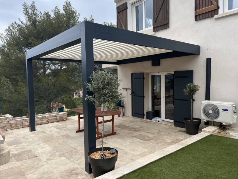 Découvrez la tendance de la pergola bioclimatique: design et fonctionnalité sur Marseille