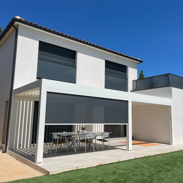 Qu'est-ce qu'un store zip et comment fonctionne-t-il ? Cauchi Design Marseille vous explique.