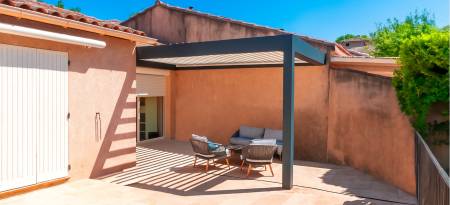 Cauchi Design -  Fabricant de pergolas bioclimatiques bas carbone sur mesure pour une villa à Aix-en-Provence 13100