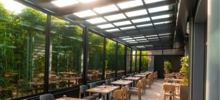 Cauchi Design -  Vente de pergolas avec lames rétractables pour snack-bar ou brasserie à La Ciotat 13600