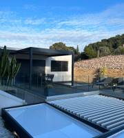Cauchi Design -  Trouver un revendeur de pergolas bioclimatiques pour une villa moderne à La Ciotat 13600
